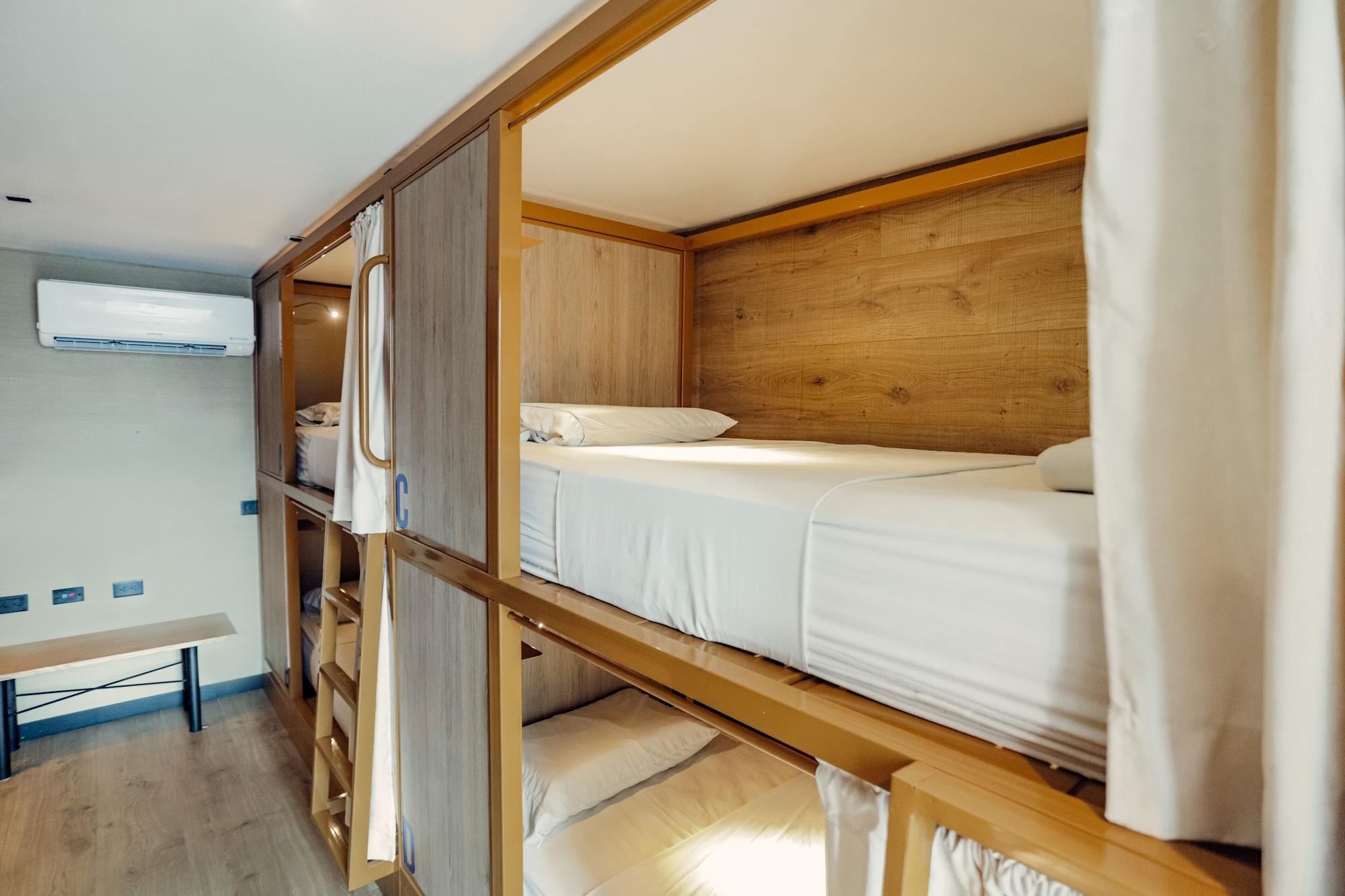 Viajero & Hotel 4*