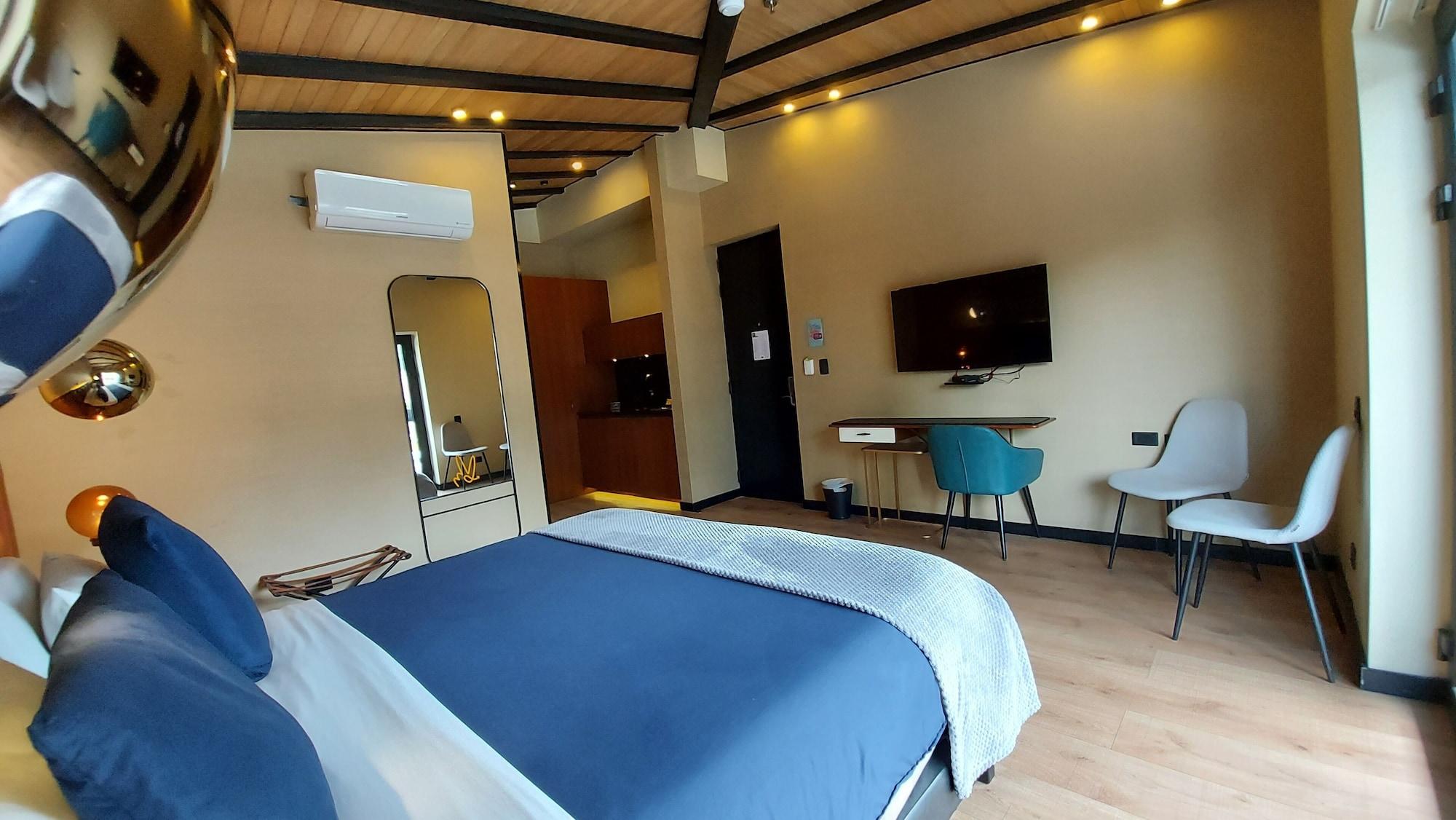 Viajero & Hotel