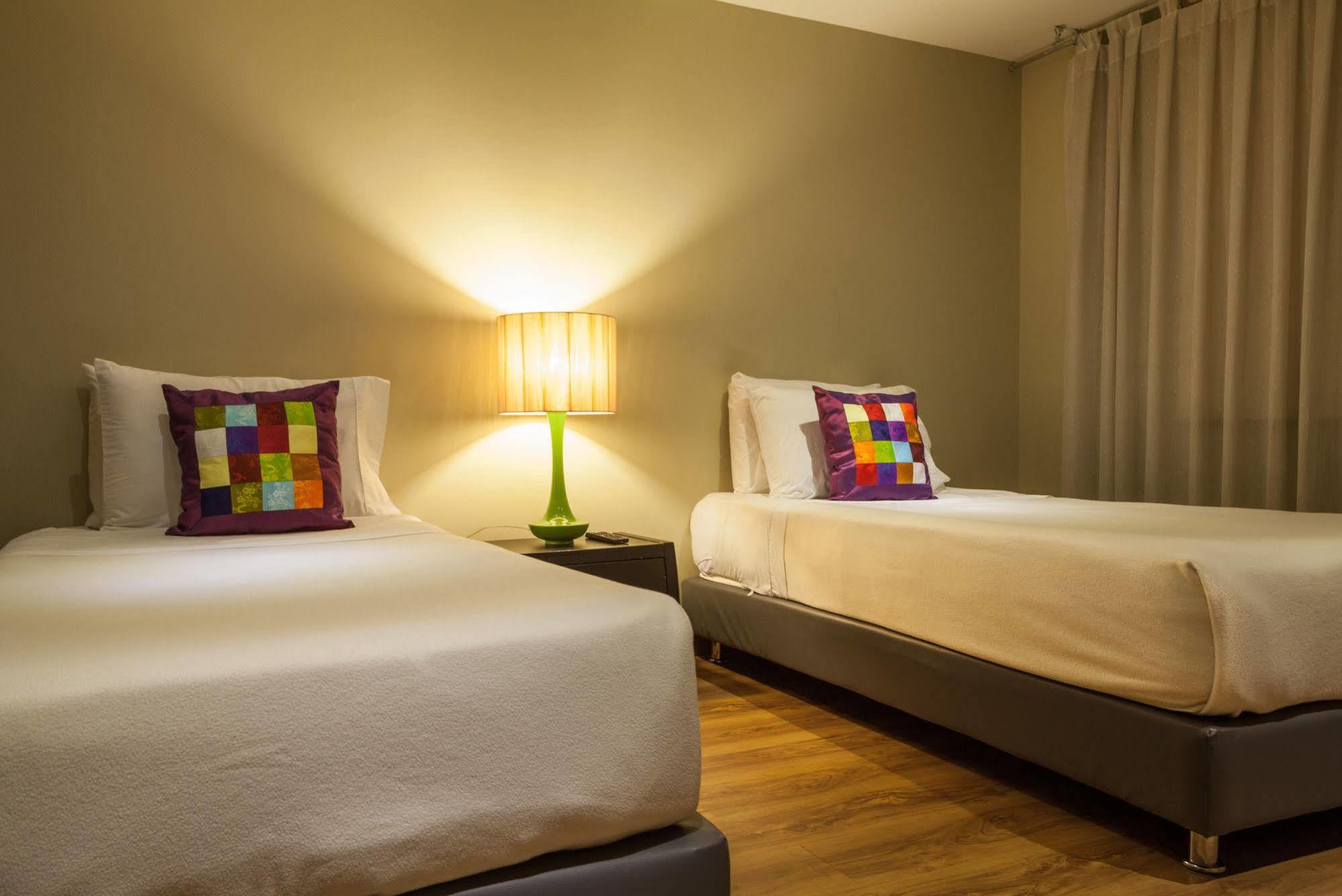Hotel Viajero & 4*